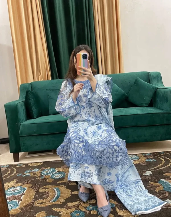 Mahreen – 3Pc - Image 3